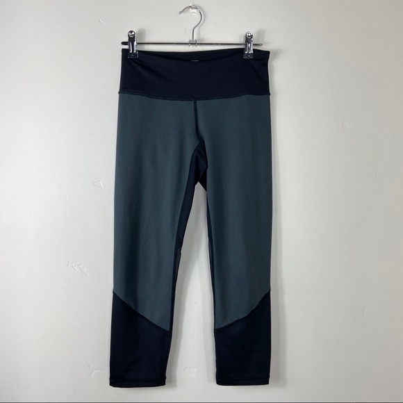 Zella Black & Gray Mesh Capri Yoga Leggings XS - Picture 2 of 8